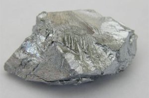 Photograph of chunk of chromium