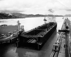 Photograph
          of ARD-1 under tow through Panama Canal