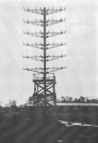 Photograph of
      Tachi-18 early warning radar