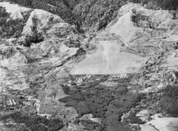Aerial photograph of Wau airstrip