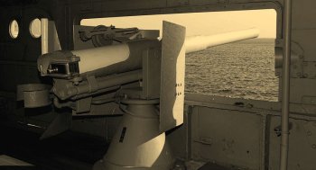 Photograph of early version of 3"/40 gun on battleship Mikasa